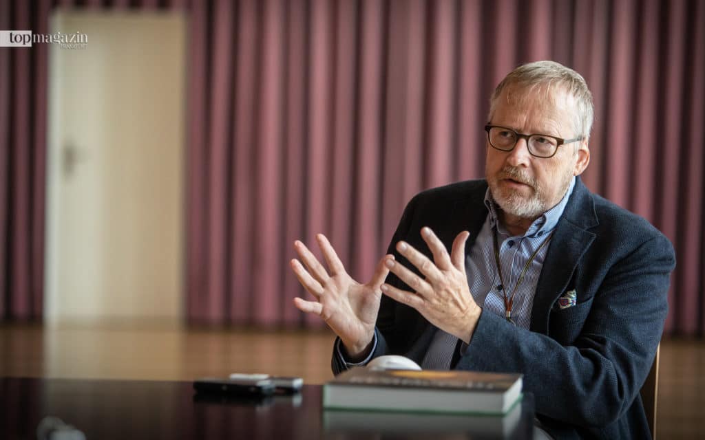 Der Kopf hinter der Rembrandt-Schau- Prof. Dr. Jochen Sander, Sammlungsleiter der deutschen, holländischen und flämischen Malerei vor 1800 (Foto Helmut Fricke) Der Kopf hinter der Rembrandt-Schau- Prof. Dr. Jochen Sander, Sammlungsleiter der deutschen, holländischen und flämischen Malerei vor 1800 (Foto Helmut Fricke)