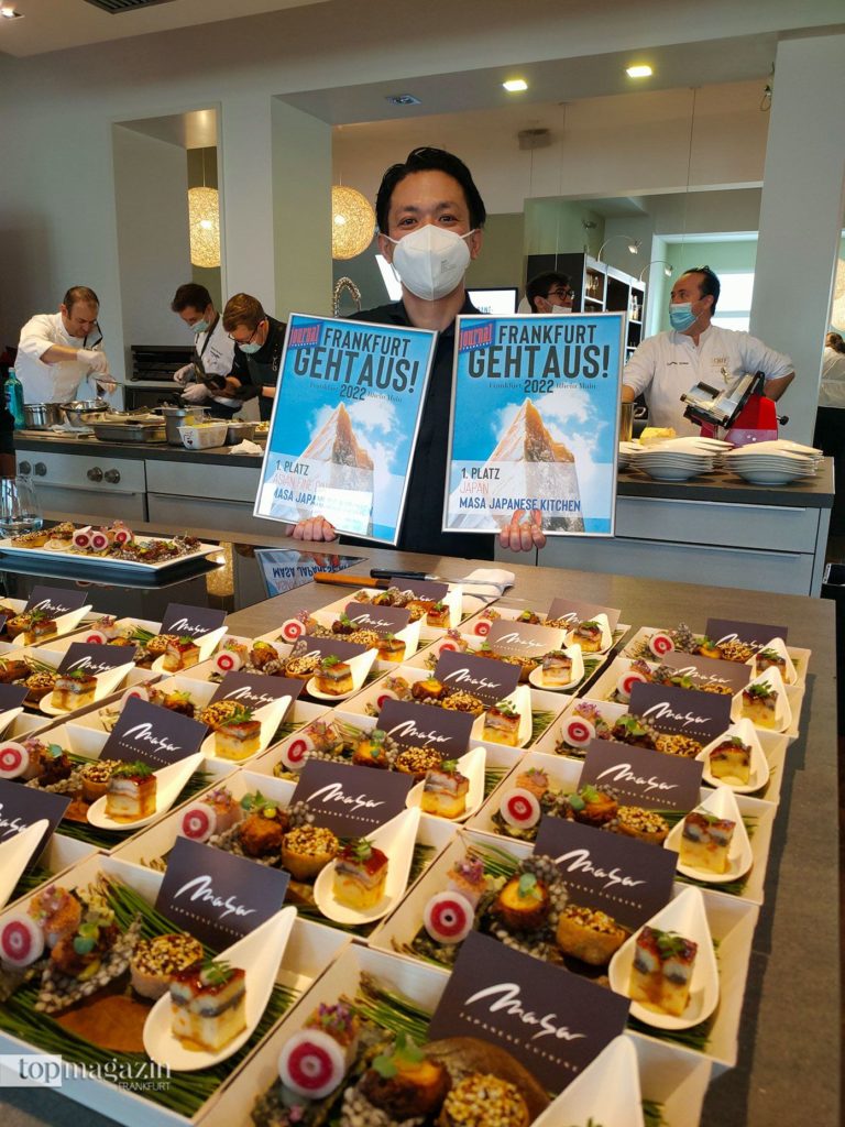 Neuer Star der Szeneküche - Küchenchef Masaru Oae mit seinem Masa Japanese Cuisine.