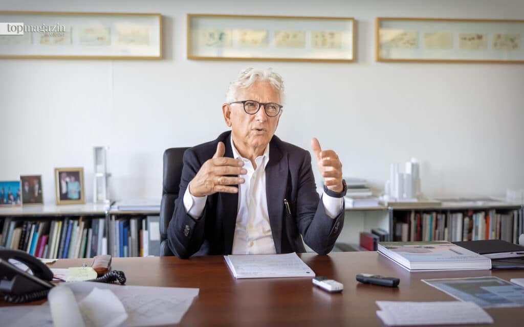 Jürgen Engel in seinem Büro