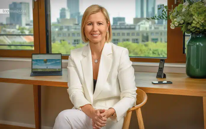 Natalia Bastrykina im VeritasMed Büro an der Messe
