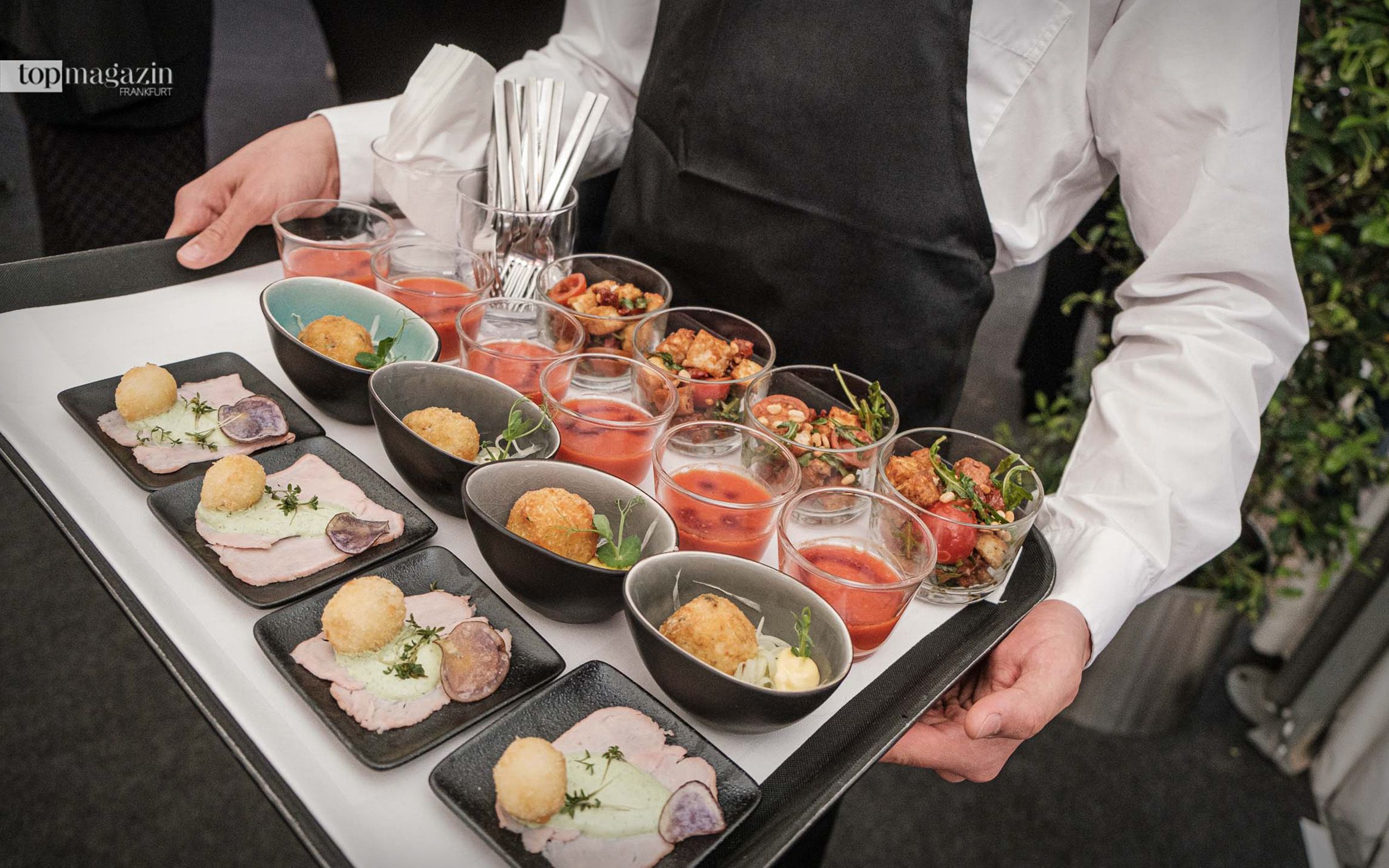 Top Lounge in der Frankfurter Botschaft: Business, Beach & BBQ