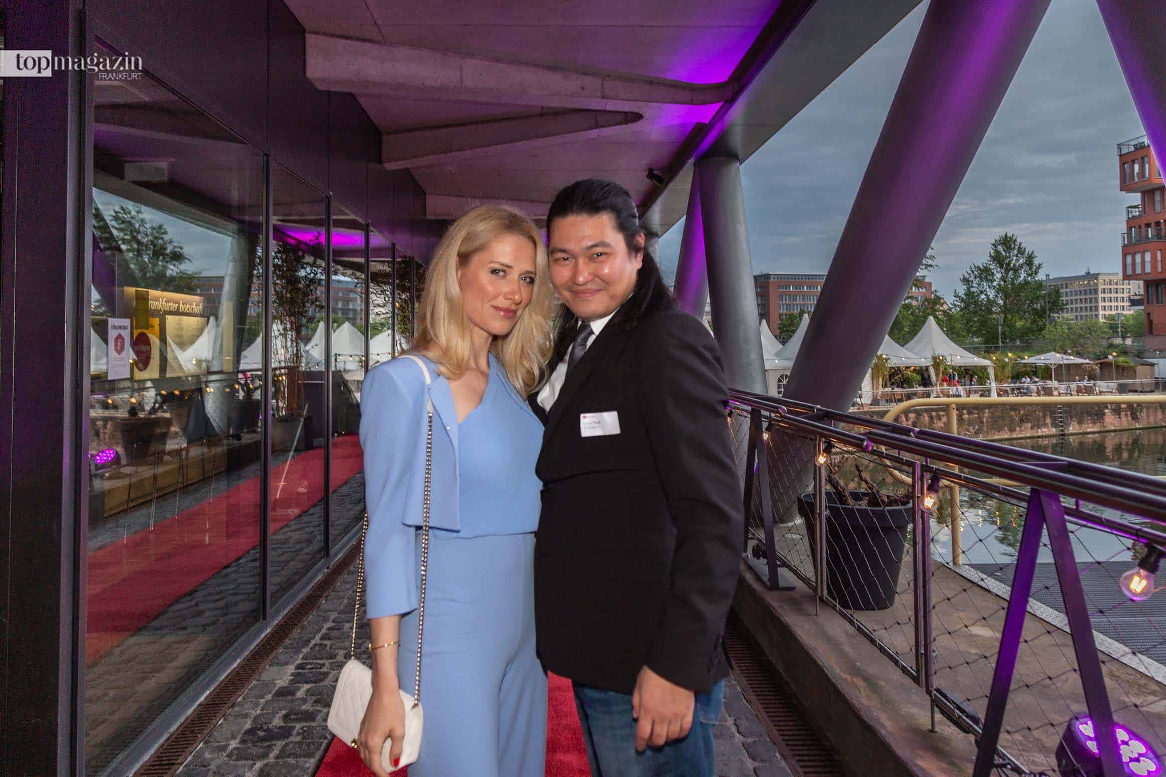 Top Lounge in der Frankfurter Botschaft: Business, Beach & BBQ