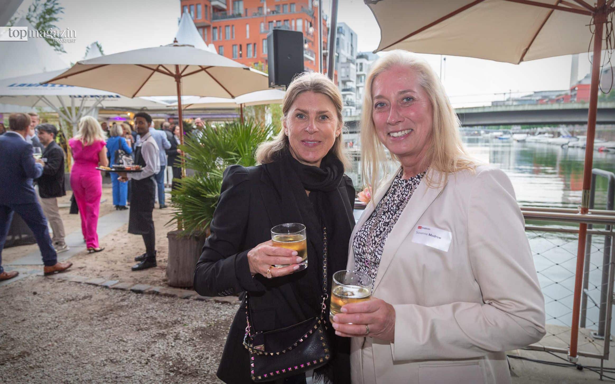 Top Lounge in der Frankfurter Botschaft: Business, Beach & BBQ