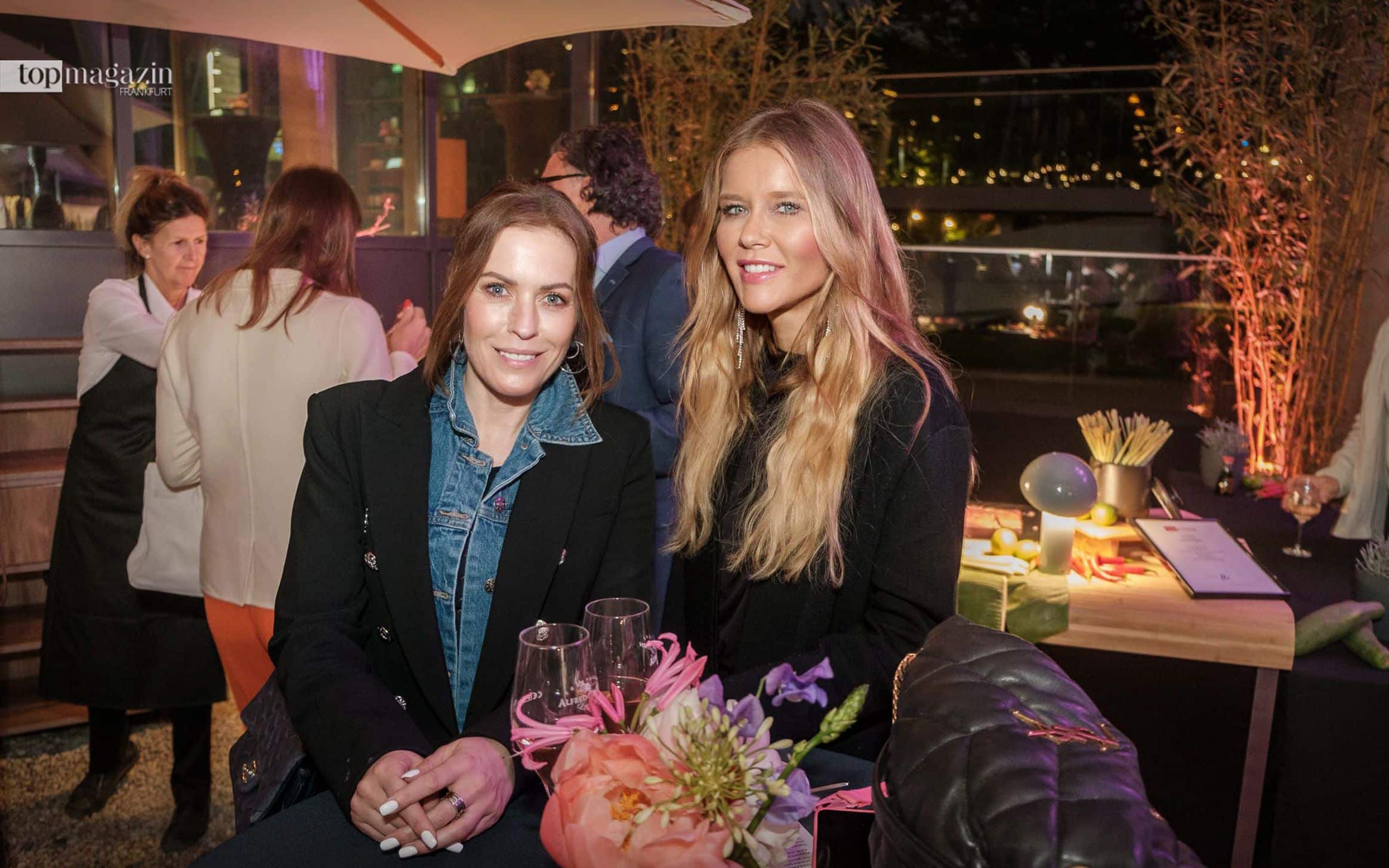 Top Lounge in der Frankfurter Botschaft: Business, Beach & BBQ