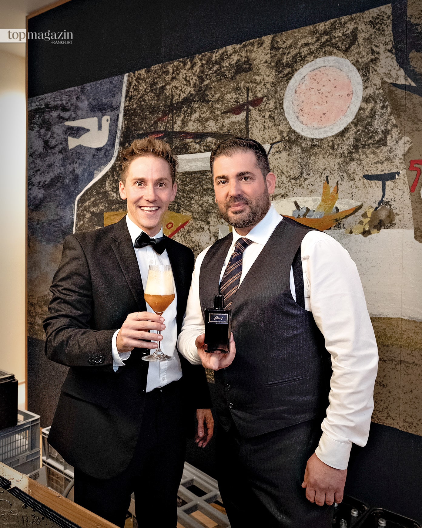 Barkeeper Fabian Rehn mit Atelier Manager Tufan Erbay