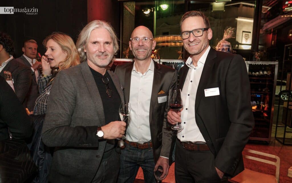 Dr. Juri Huber-Vorländer (Fort Malakoff Klinik Mainz) mit Martin Vorländer (Deutschlandfunk der Evangelischen Kirche) und Markus Feddersen (BMW)