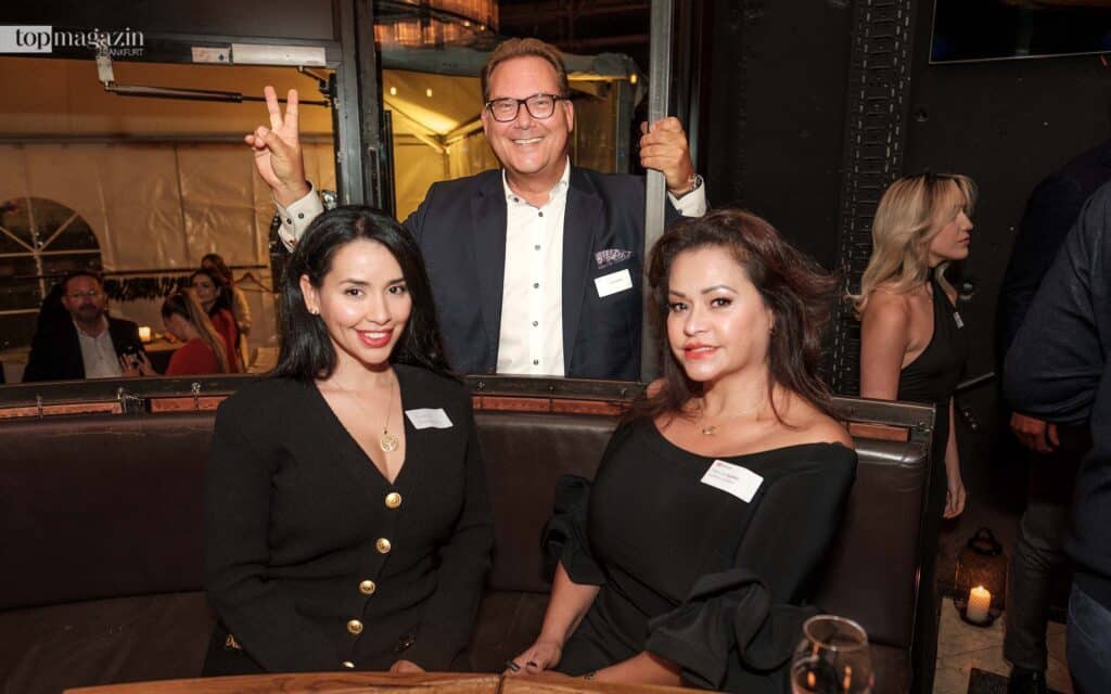 Family-Business - Isoletta-Chef Michael Schramm mit Freundin Patricia Gomez (r.) und ihrer Schwester Viviana Bustamante (l.)