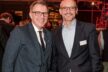 Heusenstamms Buergermeister Steffen Ball mit Armin Kuster Dschinn Spirituosen