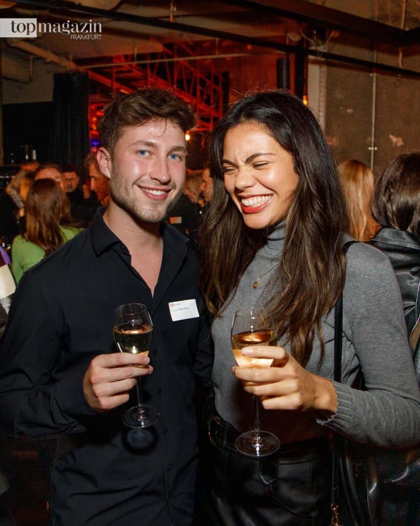 Finally dressed up: Lucas Semm mit Topmodel Bruna Rodrigues