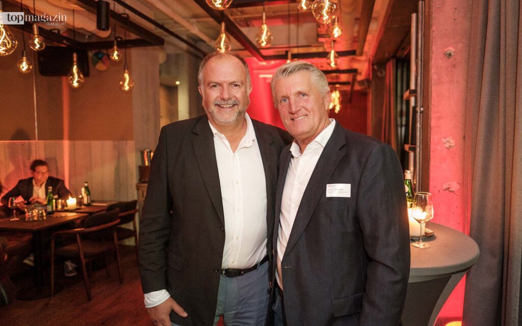 Michael Flory mit Marcus Schwarz (beide Brass U.S. Premium Cars)