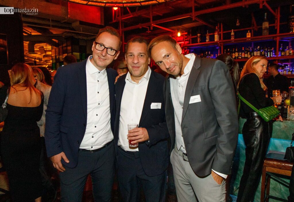 Peter Krausgrill (AOD Networld) mit Matthias Poppe (Remax Collection) und Sebastian Siegfried (Team Fresh Werbeagentur)