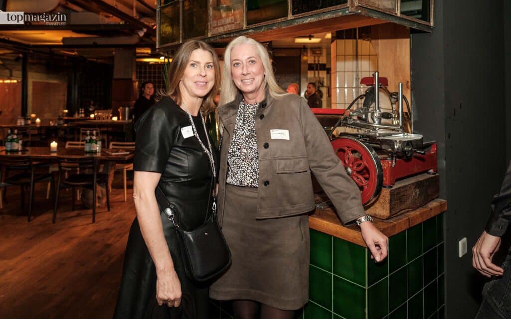 Susanne Wolf (Babor Frankfurt) mit Susanne Modrow