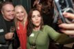 hr Sportreporter Volker Hirth Kitti Pohl Top Magazin und TV Moderatorin Jule Goelsdorf v.l.n.r. posieren fuer ein Selfie