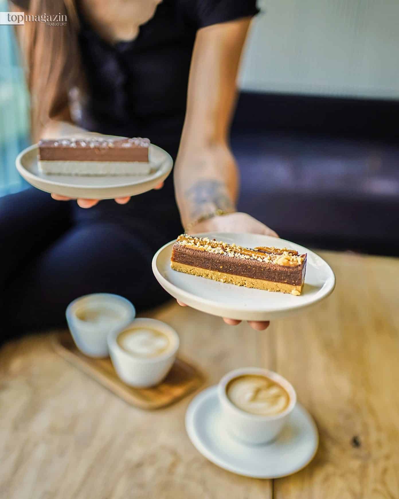 Im Plants & Cakes am Oeder Weg werden Raw-Cakes serviert