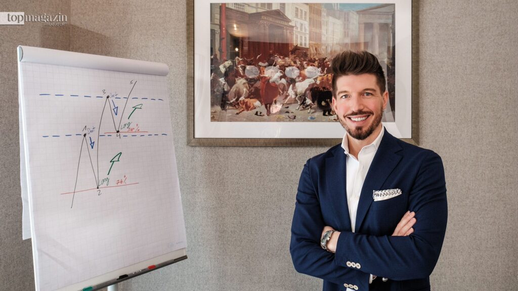 Sebastian Müller ist zertifizierter Chartered Financial Analyst (CFA). Früher beschäftigte er sich auch mit Copy Trading.
