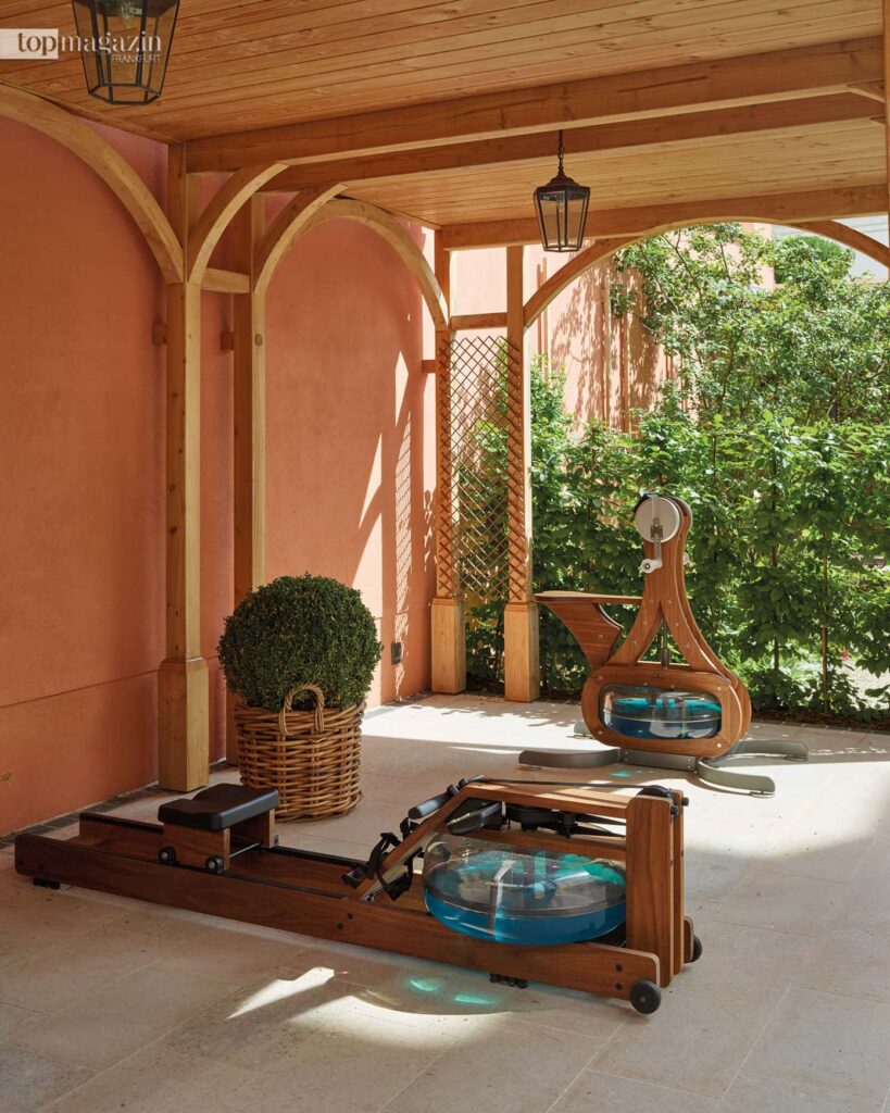 Das Outdoor Gym in der Villa Stéphanie (Foto: Villa Stéphanie)