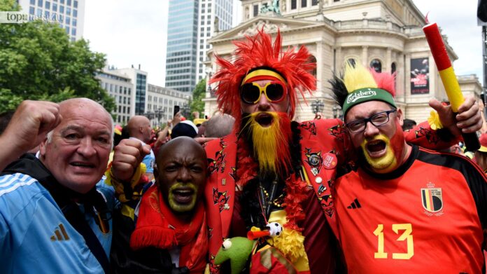 Die Fans der belgischen Nationalmannschaft sorgten am Opernplatz für gute Stimmung (Foto: Bernd Kammerer)