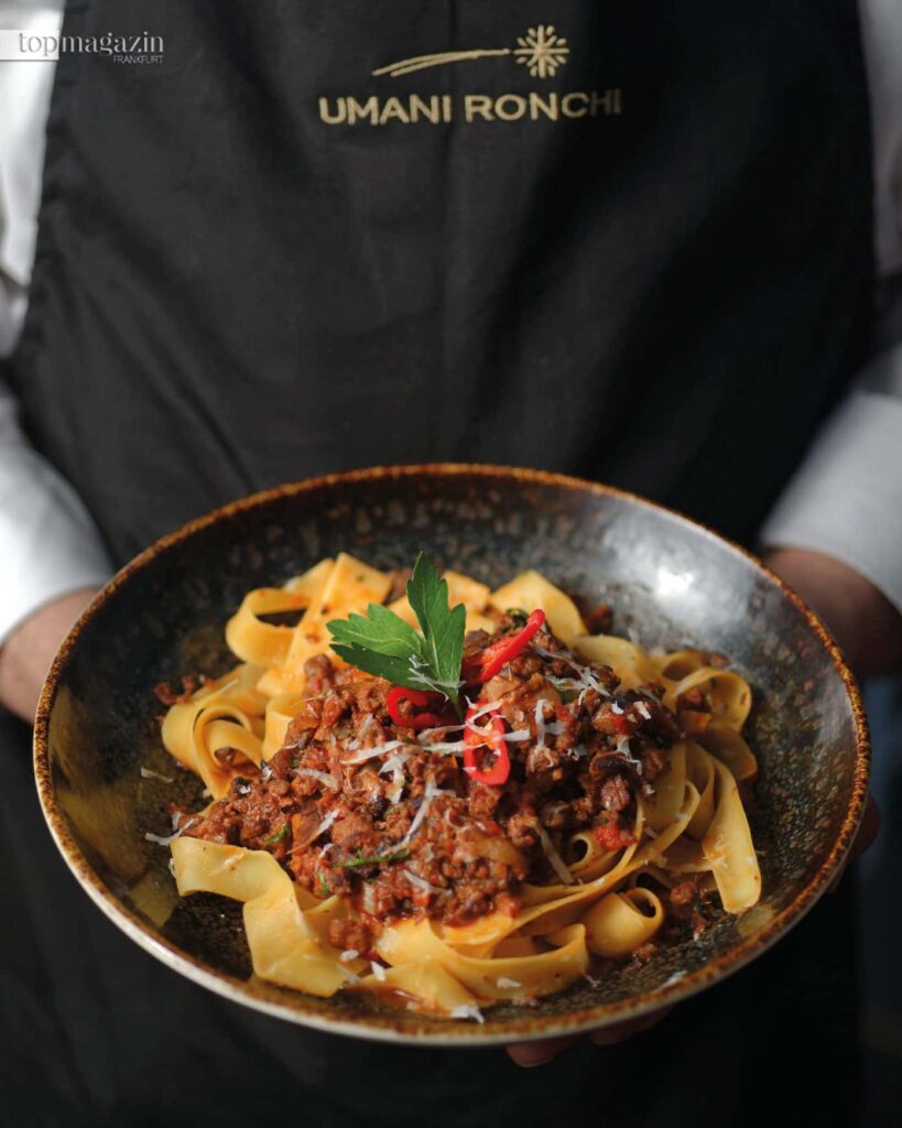 Hausgemachte Tagliatelle mit scharfer Bolognese im Belpasso (Foto: Belpasso)