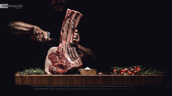 In diesem Sommer kommt vor allem hochwertiges und regionales Fleisch auf den Grill (Foto: Der Ludwig)