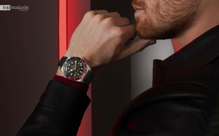 Sportuhren wie die Tudor Black Bay 58 GMT liegen diesen Sommer total im Trend (Foto: Tudor)