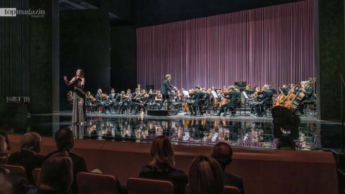 Zum Jubiläum des Patronatsverein spielte das Frankfurter Opern- und Museumsorchester in voller Besetzung, dirigiert von Generalmusikdirektor Thomas Guggeis