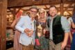 Anti Aging Experte Dr. Andre Rotmann mit Frau Esther und Christian Henkes Genesis Motor