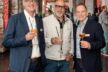 Helmut Schuele Auto Klein Arturo Rinaldi Autohaus Leiss mit Christian Bauerochse Gewerbekundenberater Frankfurter Sparkasse