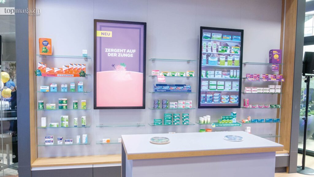 Für Schulungszwecke wurde der Aquatower mit einer Showapotheke ausgestattet