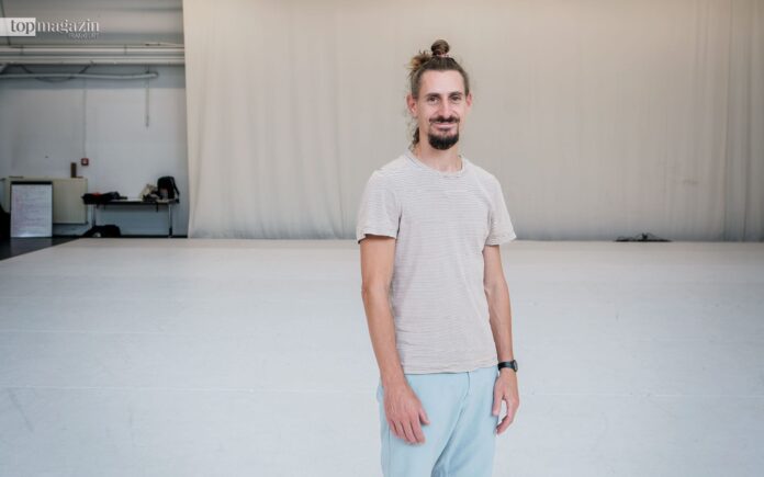 Ioannis Mandafounis während einer Trainingssession der Dresden Frankfurt Dance Company (Foto: Top Magazin Frankfurt)