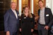 IHK Praesident Ulrich Caspar mit Stadtraetin Stephanie Wuest und Bernhard Grieb Wirtschaftsfoerderung Frankfurt