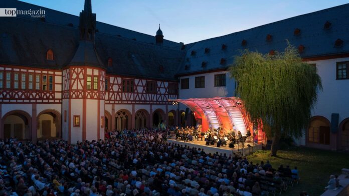 Rheingau Musik Festival, Kreuzgangskonzert im Kloster Eberbach (Foto Marco Borggreve)