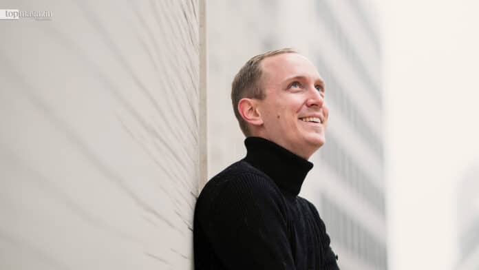 Zahnmediziner Stefan Panait in seiner Praxis im Frankfurter Westend