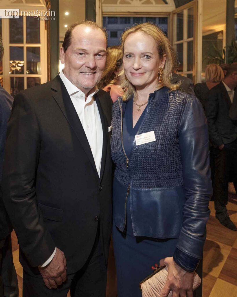 Andreas Hübner (Lazard) mit der Stadtverordneten Dr. Veronica Fabricius (Fabricius Vermögensverwaltung)