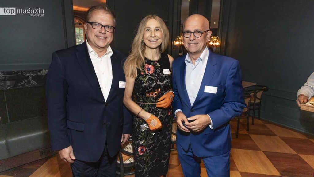 Bad Homburgs Kurdirektor Holger Reuter, Chefvolkswirtin Dr. Gertrud R. Traud (Helaba) und Oliver Klink (CEO Taunus Sparkasse)