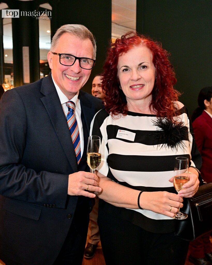 Bürgermeister Steffen Ball (Stadt Heusenstamm) mit seiner Frau Madeleine Ball (Ballcom)