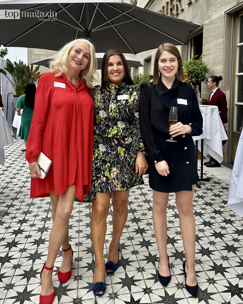 Kitti Pohl, Gema Cebrián und Paulina Kiep vom Top Magazin