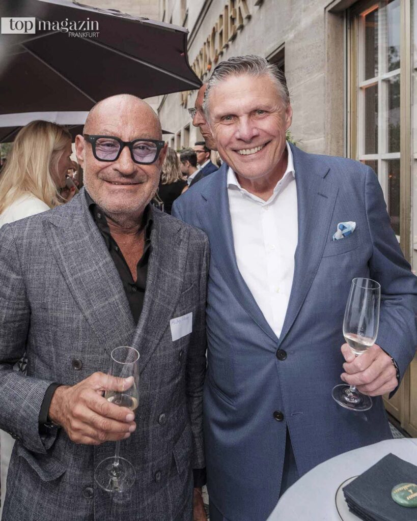 Micky Rosen (Gekko Group) und Prof. Holger Hagge (WinX Immobilien)