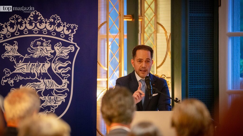 Top-Magazin-Verleger Michael Ruiss bei seiner Begrüßungsrede