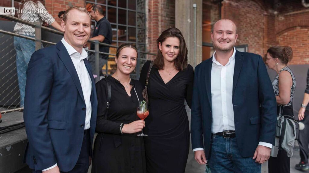 Lucas Gall (FraSpa), Tassja Dengler (OFB-Projektentwicklung), Nadine Krüger (MRH Trowe) und Maximilian Weiss (Firmengruppe Weiss)
